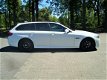 BMW 5-serie Touring - 525d M Sport High Executive / PANORAMADAK / CAMERA / SPORTSTOELEN / XENON / BL - 1 - Thumbnail