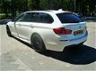 BMW 5-serie Touring - 525d M Sport High Executive / PANORAMADAK / CAMERA / SPORTSTOELEN / XENON / BL - 1 - Thumbnail