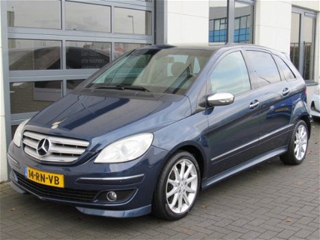 Mercedes-Benz B-klasse - 200 Turbo 194PK Navi Panoramadak NL Auto NAP - 1