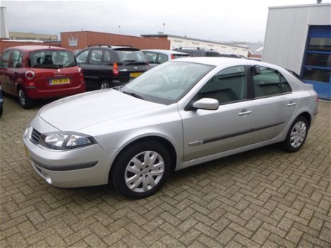 Renault Laguna - HB 1.6i 16V Business Line + Navigatie - 1