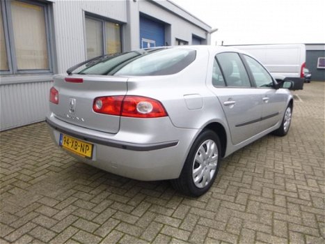 Renault Laguna - HB 1.6i 16V Business Line + Navigatie - 1