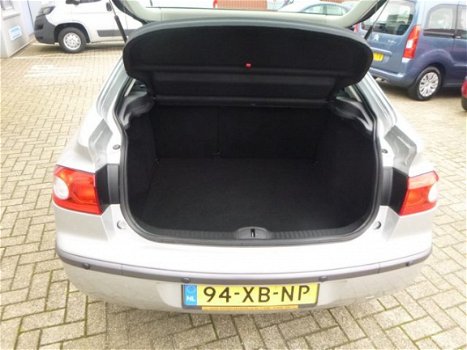 Renault Laguna - HB 1.6i 16V Business Line + Navigatie - 1