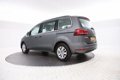 Volkswagen Sharan - 2.0TDI Comfortline Nieuw model, Panorama, Voorruitverwarming, etc. etc - 1 - Thumbnail