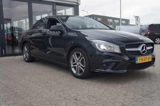 Mercedes-Benz CLA-Klasse - 180 Ambition Airco Xenon Clima Navi Pdc Cruise Controle 1ste Eigenaar - 1