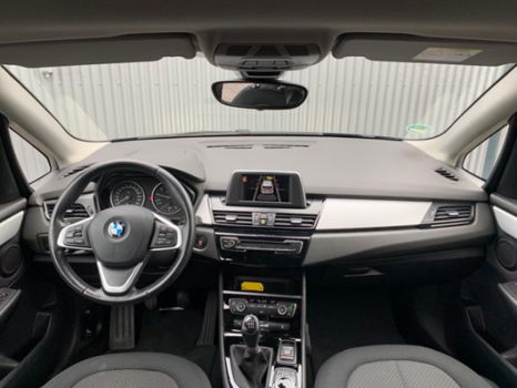 BMW 2-Serie - 218i 1e eigenaar LED Navigatie Cruise PDC v+a - 1