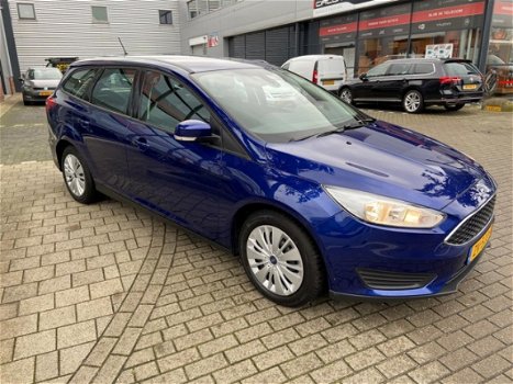 Ford Focus Wagon - 1.0 Trend Airco, Carkit - 1