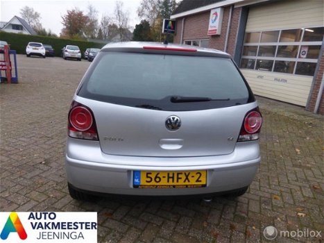 Volkswagen Polo - 1.4-16V Comfortline - 1