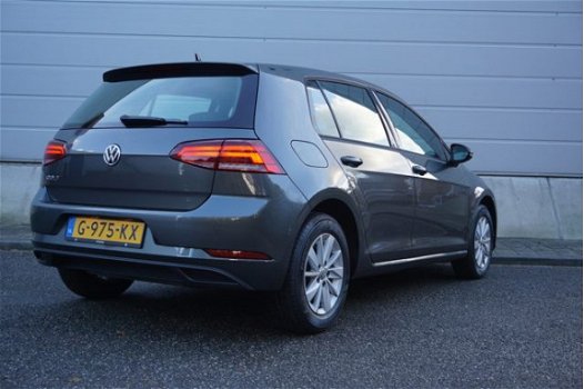 Volkswagen Golf - 1.0 TSI 115pk Trendline + App-Connect Navigatie - 1