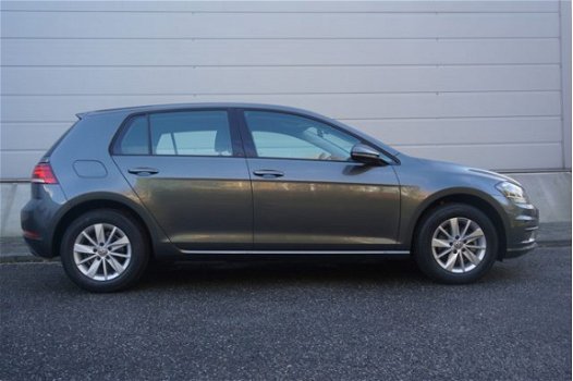 Volkswagen Golf - 1.0 TSI 115pk Trendline + App-Connect Navigatie - 1