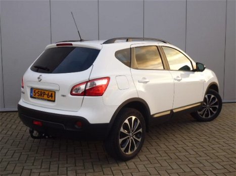 Nissan Qashqai - 1.6 360 Navigatie, Panoramadak, AVM, 18