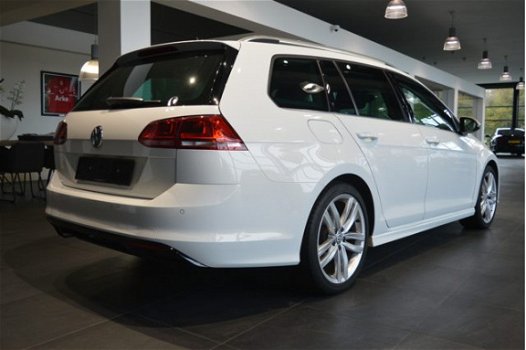 Volkswagen Golf Variant - 1.4 TSI Highline R-Line navigatie cruise clima leer xenon 18 inch 150 pk - 1