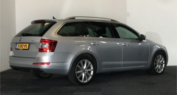 Skoda Octavia Combi - 1.4 TSI Greentech Elegance Businessline - 1