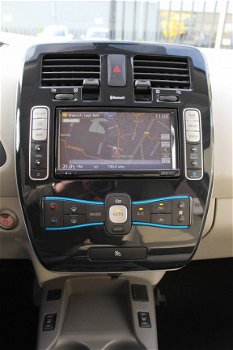 Nissan LEAF - Comfort pack 24 kWh Navigatie/Achteruitrijcamera/Stuurverwarming/Cruise control/Licht - 1