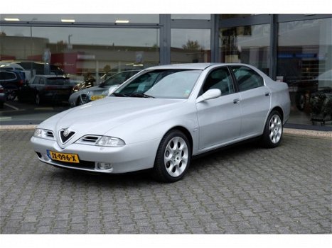 Alfa Romeo 166 - 3.0 V6 24V Sportronic Unieke Auto - 1