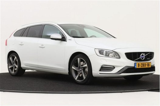 Volvo V60 - 2.4 D6 AWD Plug-In Hybrid R-Design |13000 euro exclusief BTW | - 1