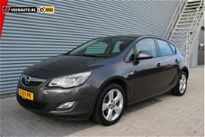 Opel Astra - 1.4 TURBO 140PK 5-D EDITION