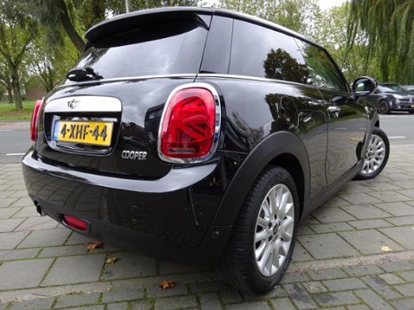 Mini Mini Cooper - Aut. Navi. Unoin Jack taillights. donkere ramen. 4seizoensbanden - 1