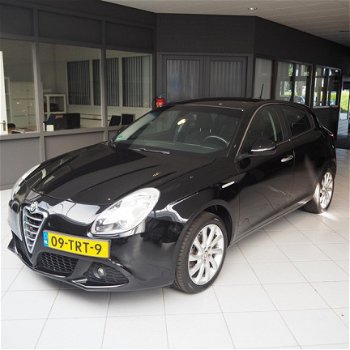 Alfa Romeo Giulietta - 1.4 Turbo MultiAir 170pk Distinctive - 1