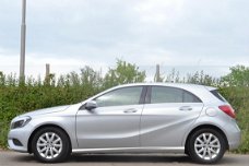 Mercedes-Benz A-klasse - A 180 Automaat Line Style | Navigatie | Xenon