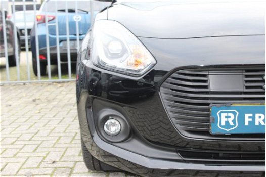 Suzuki Swift - 1.2 Stijl Smart Hybrid / Navigatie / Parkeercamera / Climate control - 1