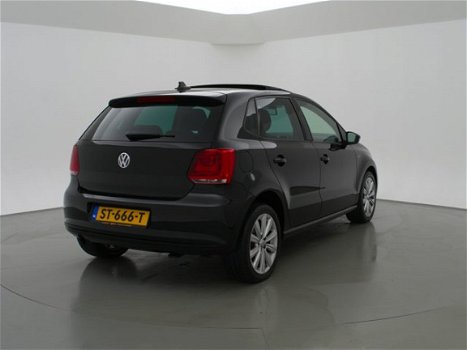 Volkswagen Polo - 1.6 TDI 105 PK + PANORAMA / NAVIGATIE / STOELVERWARMING / CLIMATE / PDC - 1