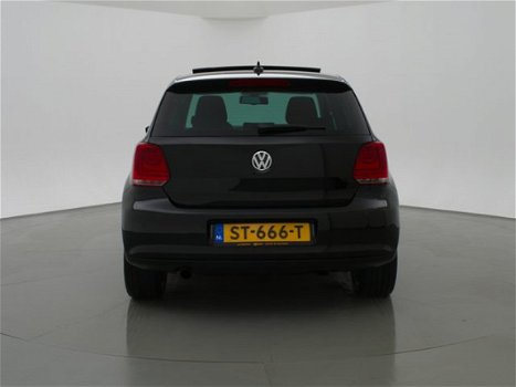 Volkswagen Polo - 1.6 TDI 105 PK + PANORAMA / NAVIGATIE / STOELVERWARMING / CLIMATE / PDC - 1