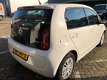 Volkswagen Up! - 1.0 move up BlueMotion 5-deurs Airco navigatie elektrische ramen 2327km nap nieuwe - 1 - Thumbnail