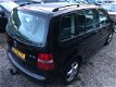 Volkswagen Touran - 1.6-16V FSI - 1 - Thumbnail