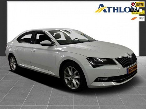 Skoda Superb - 2.0 TDI Style Nav, Pdc, Ecc, Lv - 1