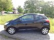 Ford Ka - 1.2 69 pk Cool & Sound AIRCO RADIO AUX start&stop - 1 - Thumbnail