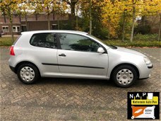 Volkswagen Golf - 1.4 16V FSI Trendline