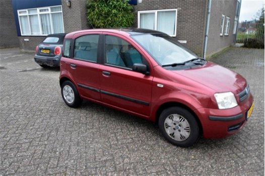 Fiat Panda - 1.2 Dynamic MOOI GLAZENDAK/PANORAMADAK/NIEUWE APK - 1