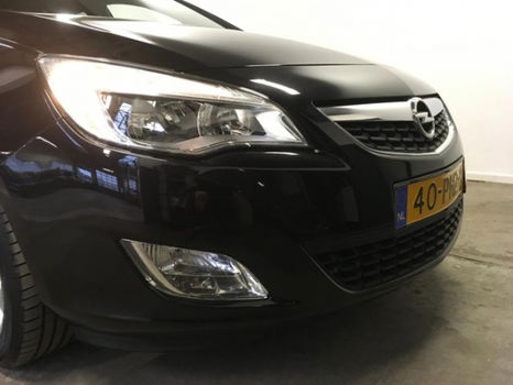 Opel Astra - 1.6 Edition Airco / Cruise / Trekhaak / LM velgen - 1