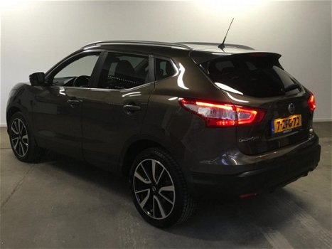 Nissan Qashqai - 1.5 dCi Tekna Leer / Navi / Camera / 19 Inch / NAP / Etc - 1