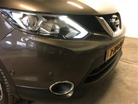 Nissan Qashqai - 1.5 dCi Tekna Leer / Navi / Camera / 19 Inch / NAP / Etc - 1