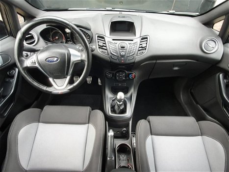 Ford Fiesta - 1.6 ST2 -182 PK-2014-Keyless-Recardo-Milltek uitlaatsysteem - 1