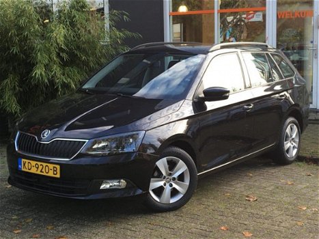 Skoda Fabia Combi - 1.2 TSI Ambition Business 90pk*Cruise control*navigatie*airco*dakrail - 1