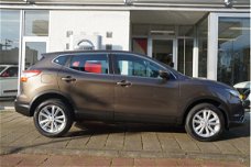 Nissan Qashqai - 1.2 Dig-T 115 pk Acenta LICHTMETALEN VELGEN / CRUISE CONTROL