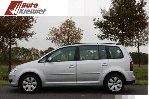 Volkswagen Touran - 1.6 Comfortline Business 7 Personen Airco - 1