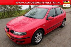 Seat Leon - 1.6-16V Stella // AIRCO / CRUISE / LMV //