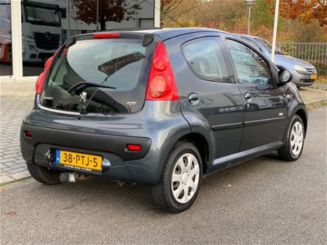 Peugeot 107 - 1.0-12V Millesim 200 Airco 5 deurs CV Radio APK 2011 - 1