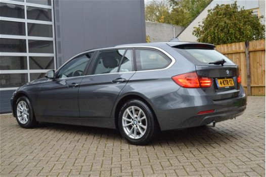 BMW 3-serie Touring - 316i Origineel NL Trekhaak/Xenon/Navigatie - 1