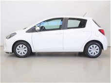 Toyota Yaris - 1.0 VVT-i Aspiration | Bluetooth | Parkeercamera | Rijklaarprijs