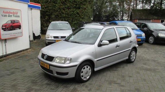 Volkswagen Polo - 1.4 Comfortline - 1