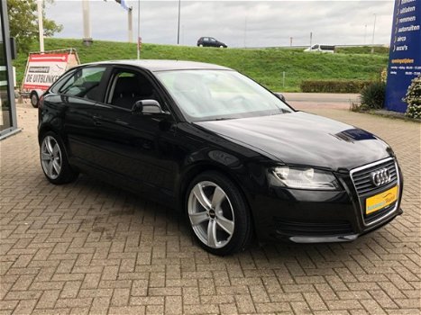 Audi A3 - 1.6 Attraction Clima Lm.velgen Elec.pakket Radio/cd - 1