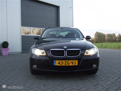 BMW 3-serie - 316i Xenon/Navigatie/Sportstoelen - 1