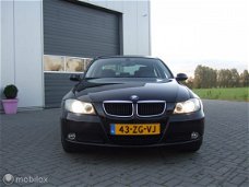 BMW 3-serie - 316i Xenon/Navigatie/Sportstoelen