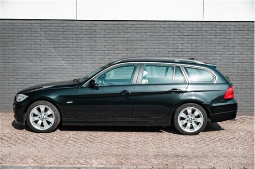 BMW 3-serie Touring - 325xi High Executive 4WD | Navigatie | Lederen bekleding | Automaat | Nette au - 1