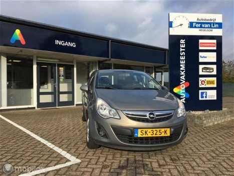 Opel Corsa - 1.2-16V Design Edition - 1