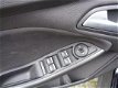 Ford Focus Wagon - 1.0 Lease Edition Navigatie / LM Velgen / Parkeersensoren achter / Airconditionin - 1 - Thumbnail